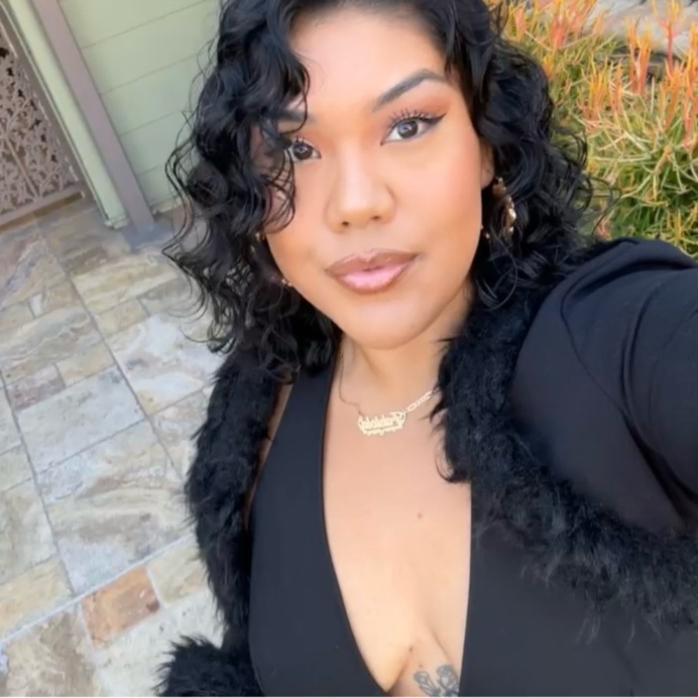 Meet your Posher, Fabiola